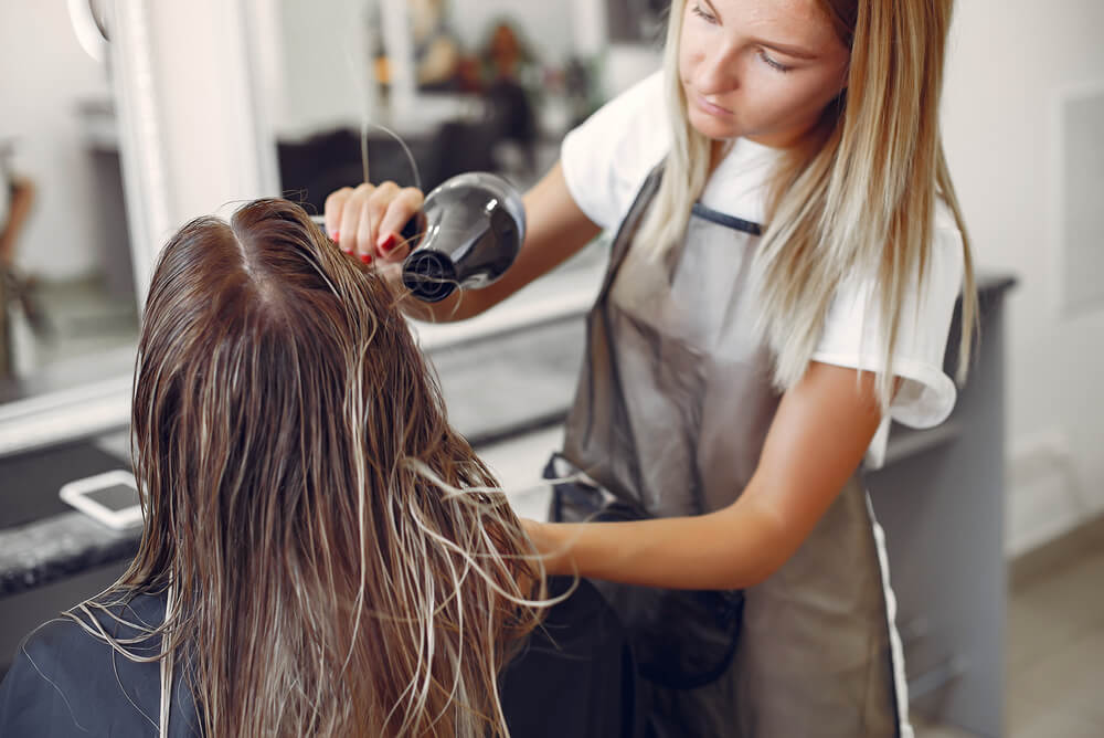 Hairdresser with professional indemnity insurance 