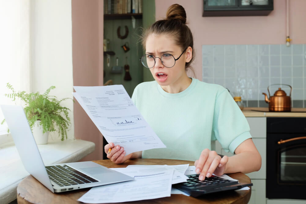 woman shocked by gas bill