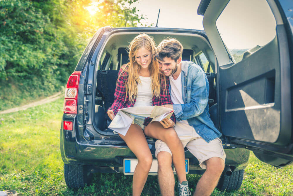 Couple take trip coverd with 4x4 insurance