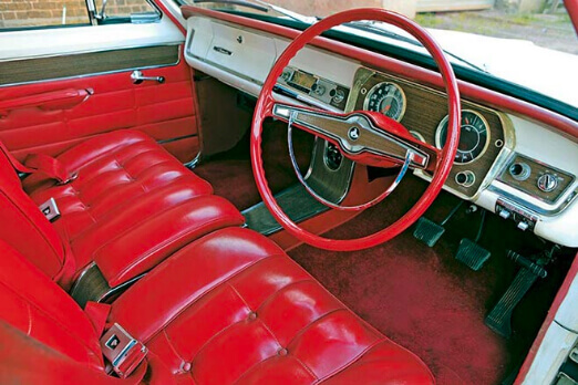 Early Holden Seatbelts